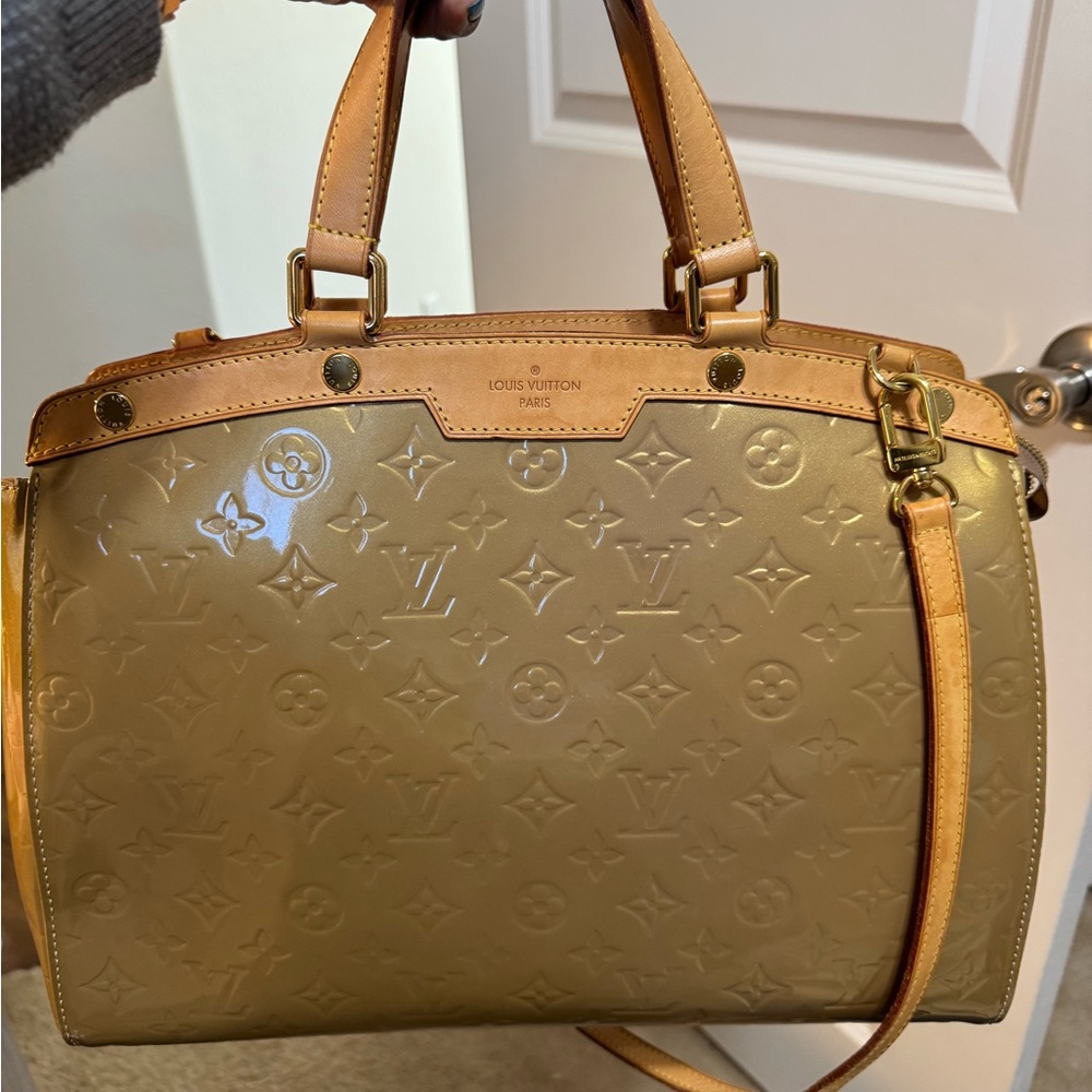 Louis Vuitton Vernis Brea MM